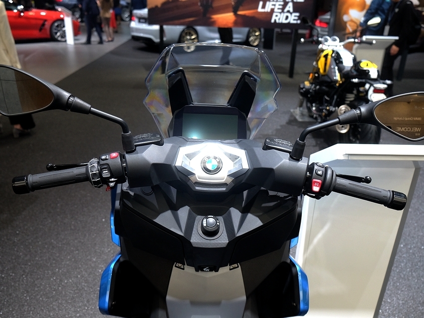 BMW C400X