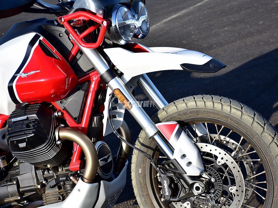 试驾摩托古兹v85tt