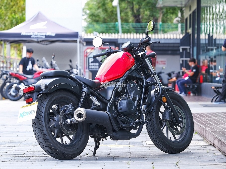 > 本田cm500叛逆者实拍