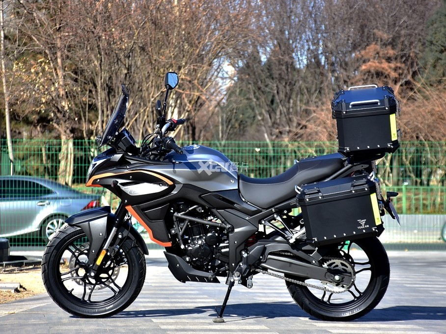 > 隆鑫 无极300ds实拍