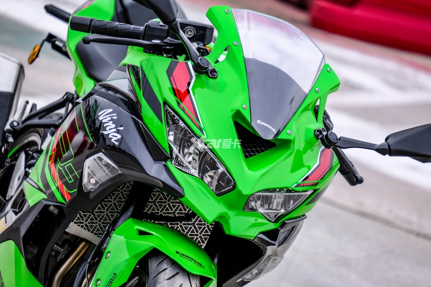 川崎Kawasaki;ZX-4R;ZX-4RR