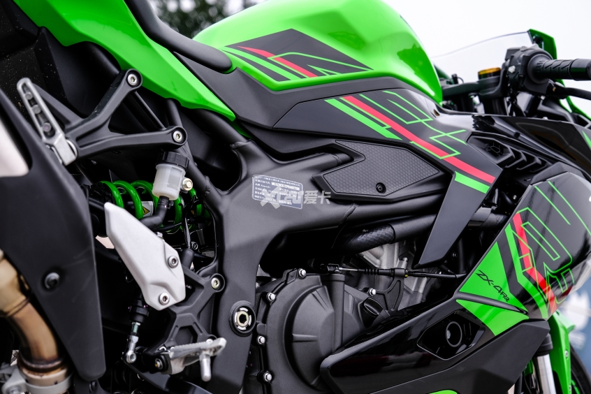 川崎Kawasaki;ZX-4R;ZX-4RR