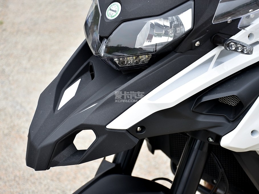 ;Benelli;TRK502X շ