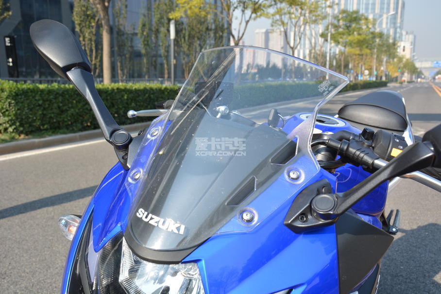 豪爵鈴木跨騎車2016款gsx250r abs