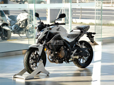 ������ڣ� CB500F