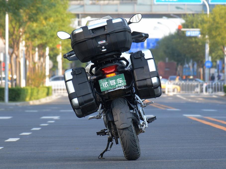 钱江贝纳利街跑车2016款金鹏trk502(bj500gs)