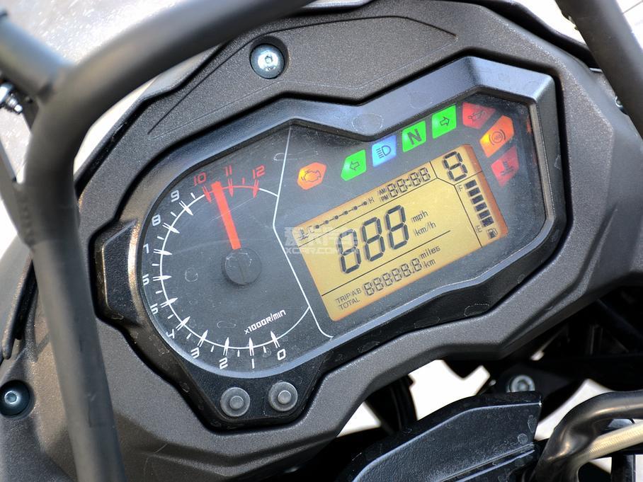 钱江贝纳利街跑车2016款金鹏trk502(bj500gs)