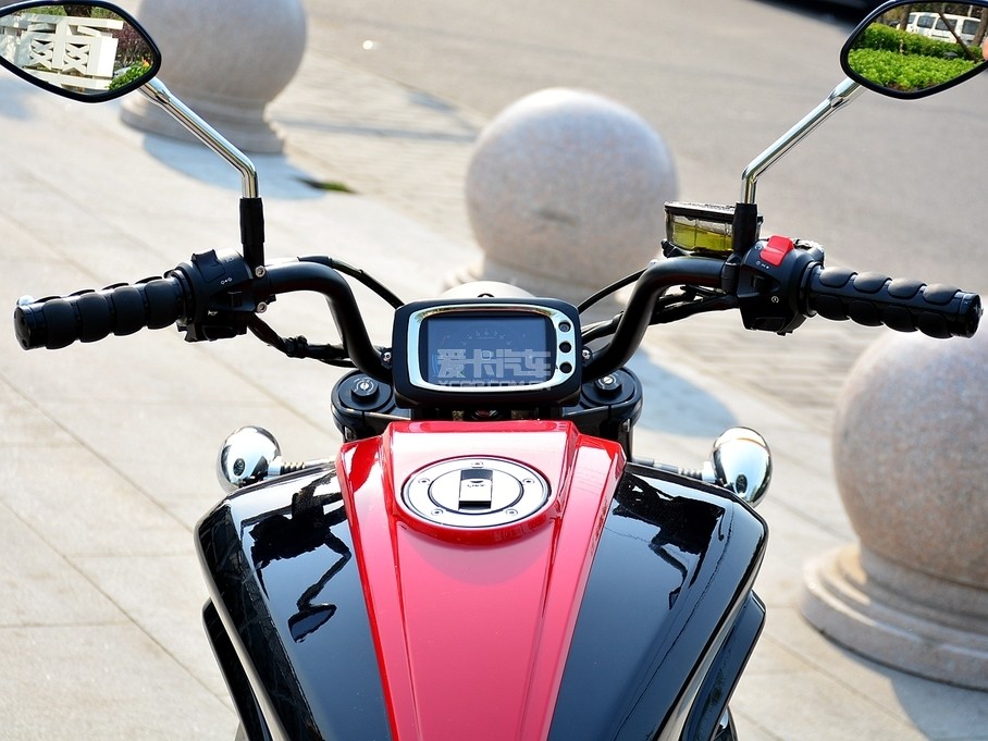 摩瑞机车mv2018款mv-800火灵骑士