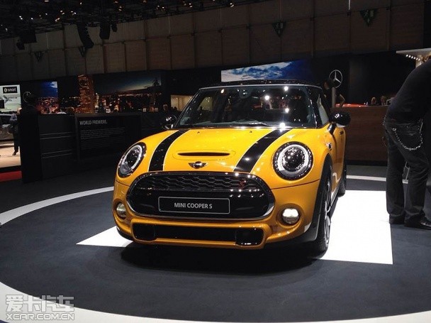 MINI COOPER S亮相日内瓦车展 尺寸更大