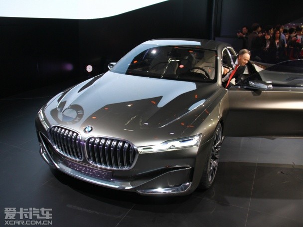 宝马Vision Future Luxury概念车