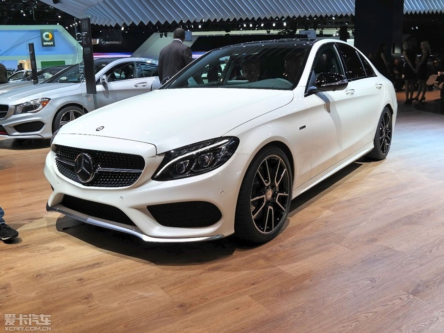 ڽտĻ2015չϣʽC450 AMG 4MATICͣ³3.0L V6˫ѹܷ