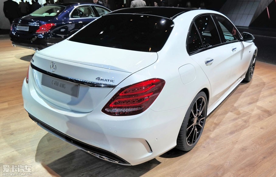 ڽտĻ2015չϣʽC450 AMG 4MATICͣ³3.0L V6˫ѹܷ