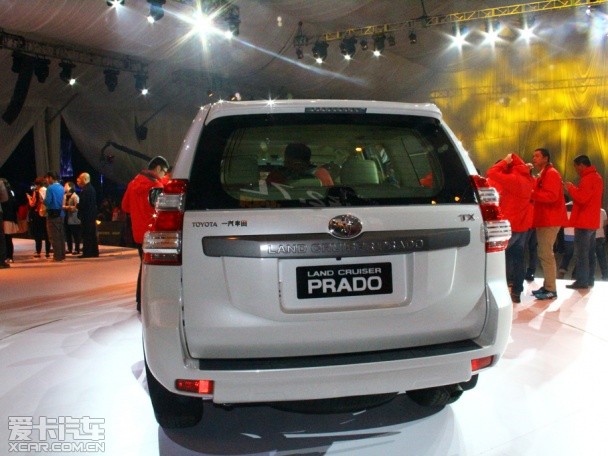 国产普拉多2.7L车型上市 售价36.98万起