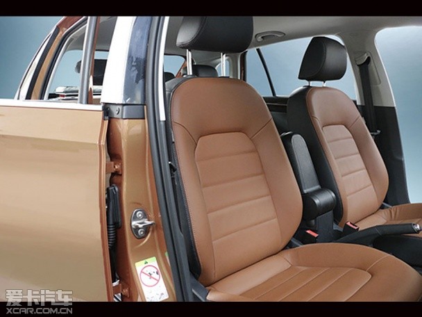 桑塔纳旅行版内饰
