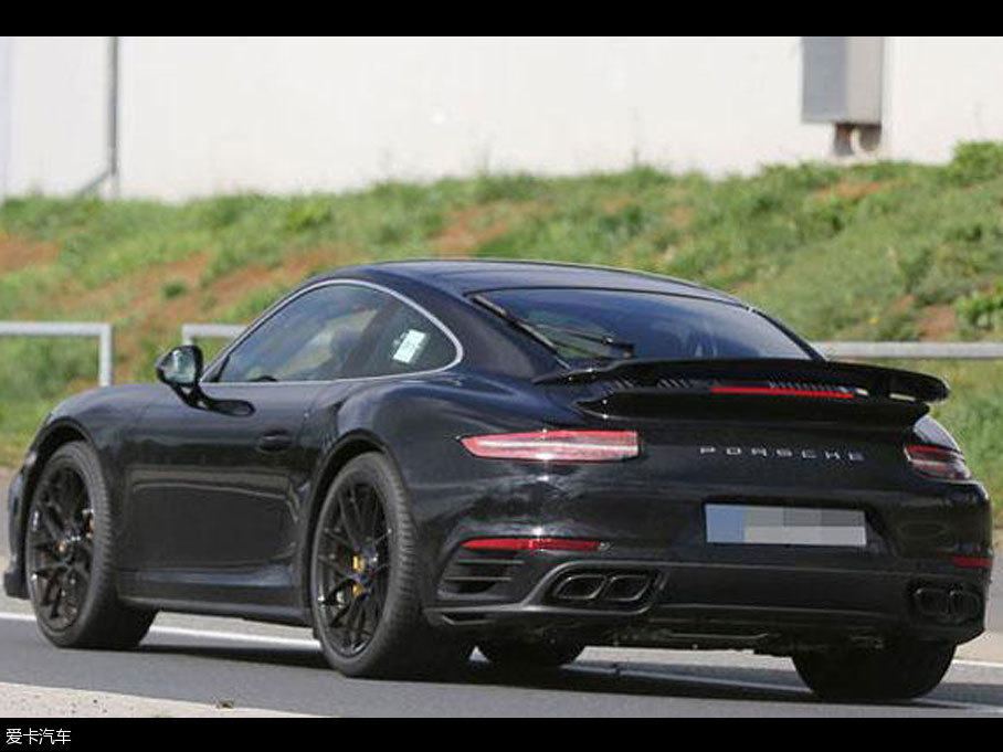 գý岶׽һ¿ʱ911 Turbo S·ԵգϤ³9¾ٰ2015˸չʽƳ