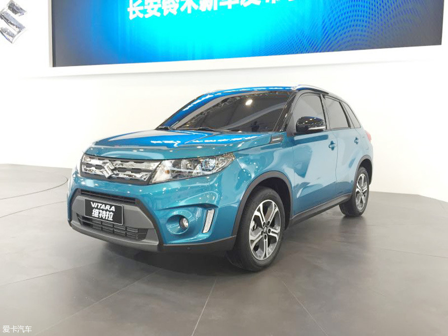 現場搶先拍攝到了一組長安鈴木全新suv車型vitara(維特拉)的實車圖