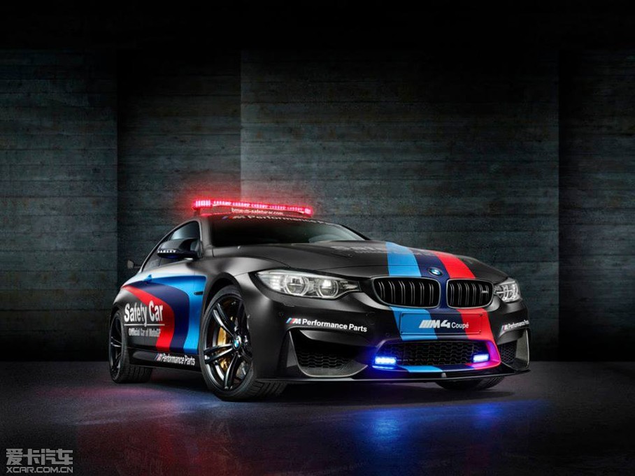 ǰBMW͸¶˵2015MotoGPİȫBMW M4 Coupeó3¾е߳չڼʽࡣ