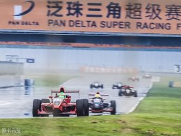 ��սѩ������ ֣����ӭսAFR��������վ