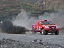 ������ʯ��ԽҰ��SS1 ����ǰ��λ��ͷ��