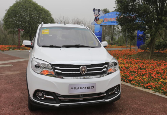 金杯750作为一款家用mpv确可进入实用一族的购车清单.