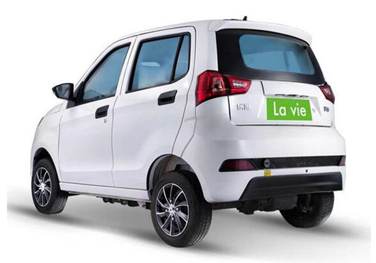 乐唯大头鞋微型电动汽车重现经典