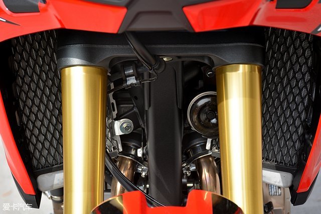 ����CRF1000L;����Africa Twin