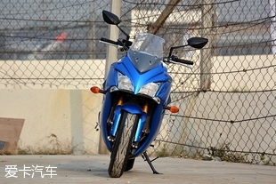 铃木GSX-S1000F;铃木旅行跑车;SUZUKI GSX-S1000F