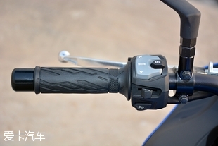 铃木GSX-S1000F;铃木旅行跑车;SUZUKI GSX-S1000F