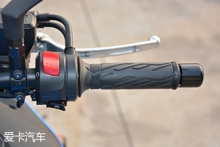 铃木GSX-S1000F;铃木旅行跑车;SUZUKI GSX-S1000F