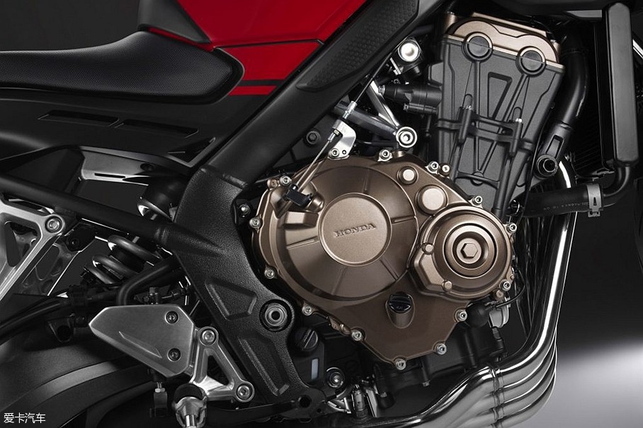 CB650F/CBR650FķµУʵõСﵽ67kW91Ps/11000rpm