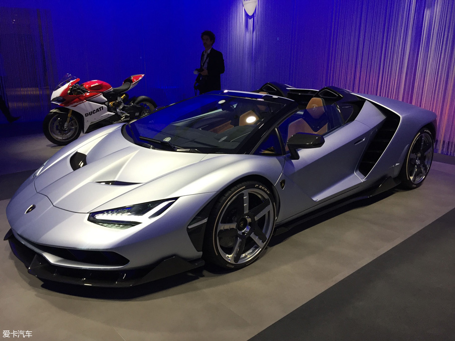 Lamborghini Centenario Convertible at the Paris Motor Show