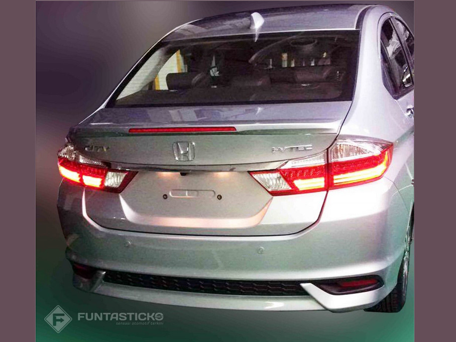 > 海外版新锋范实车图