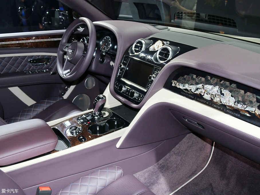 宾利添越Mulliner