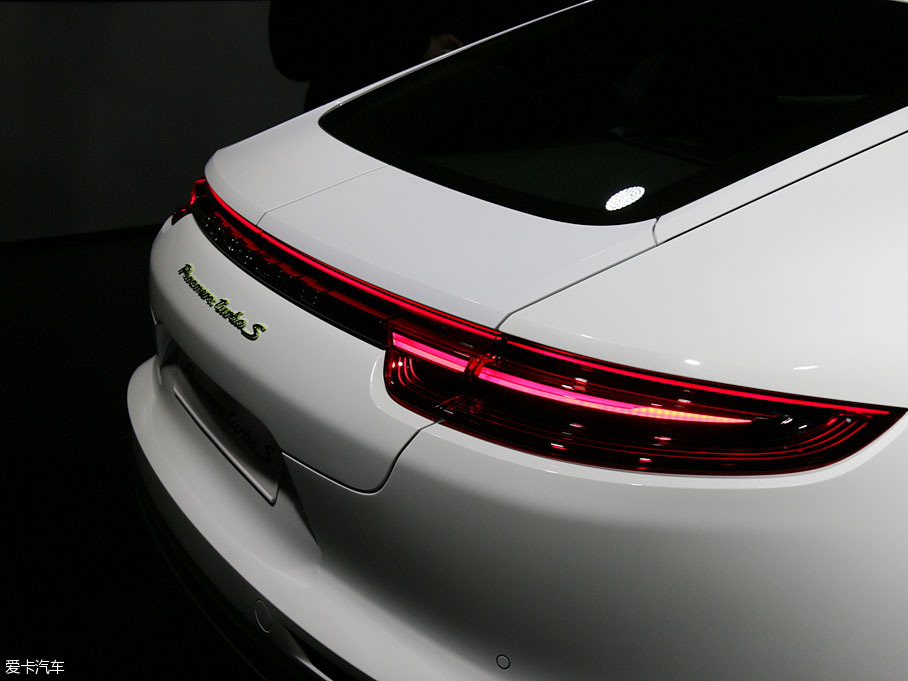 保时捷Panamera Turbo S E-Hybrid