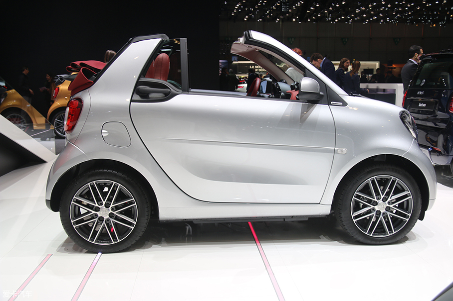 2017日内瓦车展 smart两款特别版发布-爱卡汽车
