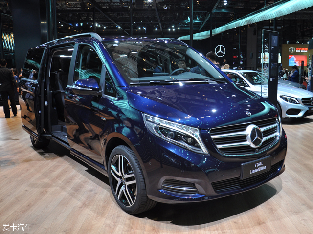 2017上海车展:奔驰v 260l臻藏版亮相