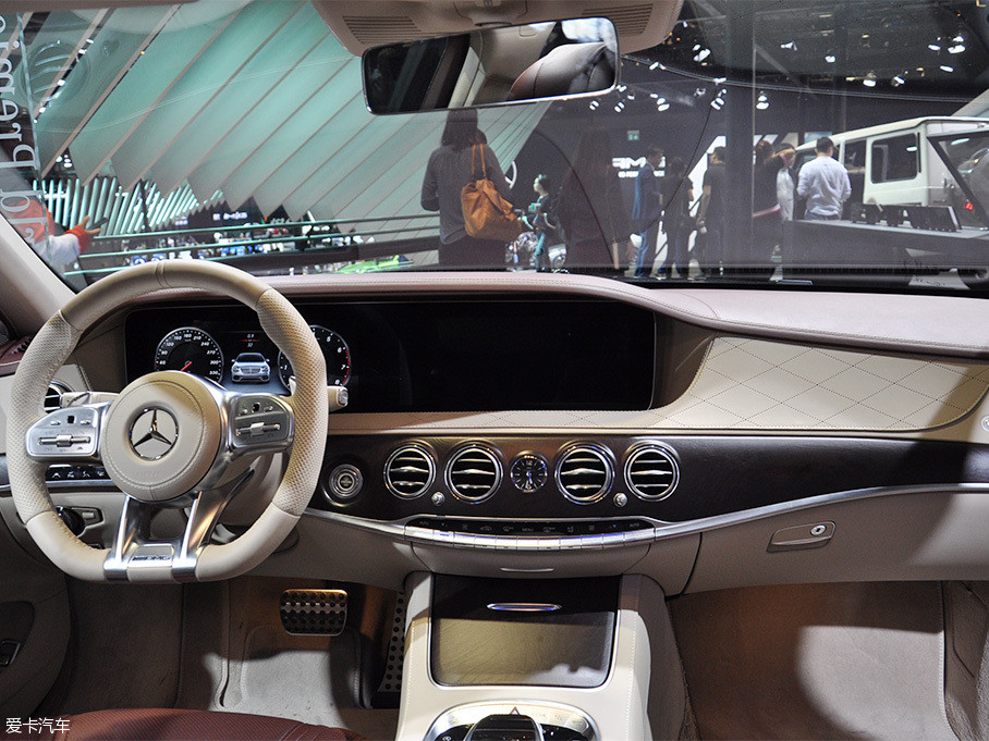 > 奔驰s65 amg正式亮相