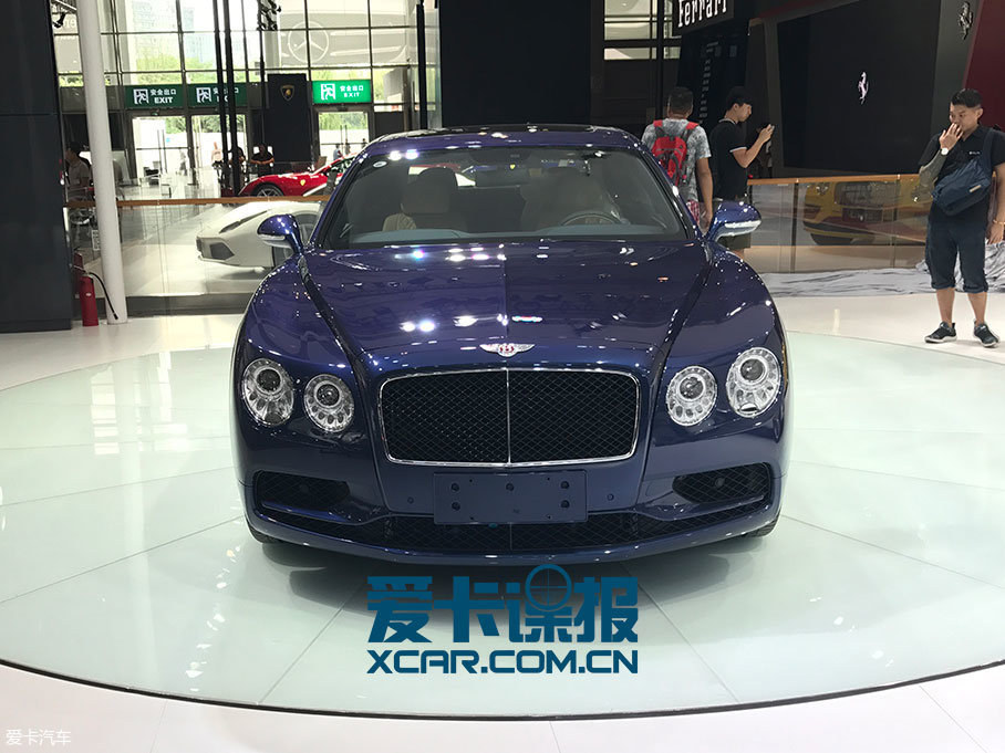 宾利飞驰V8 S Mulliner