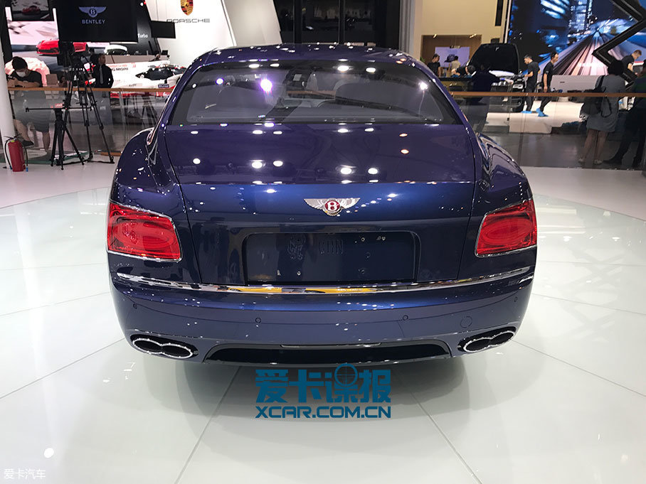 宾利飞驰V8 S Mulliner