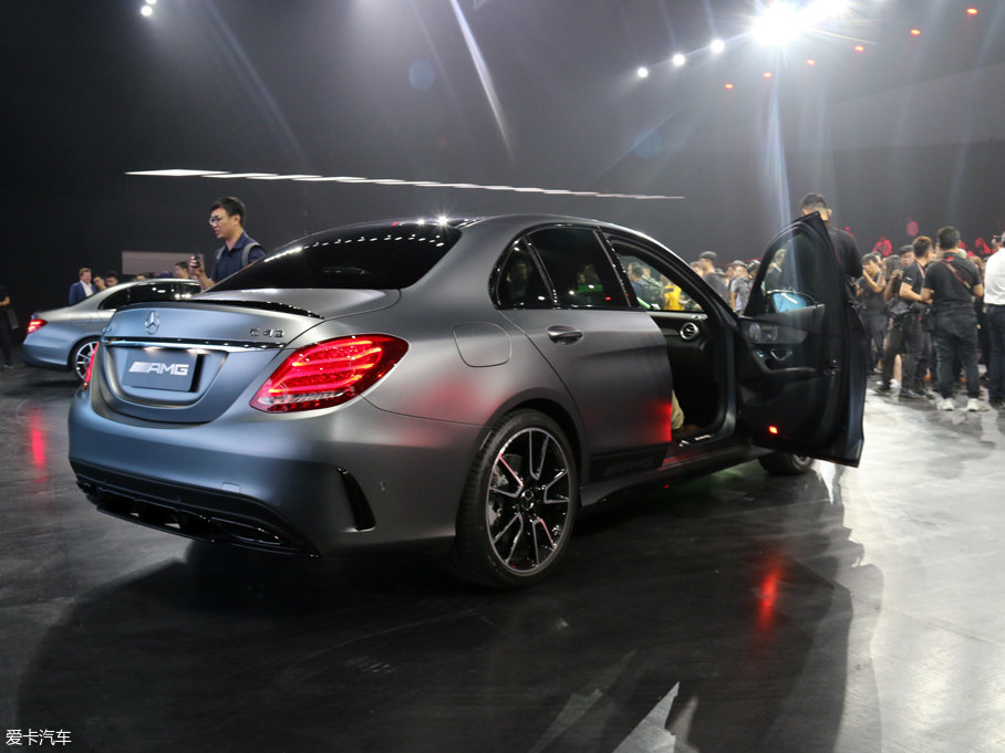 奔驰AMG C 43 4MATIC特别版上市 68.8万