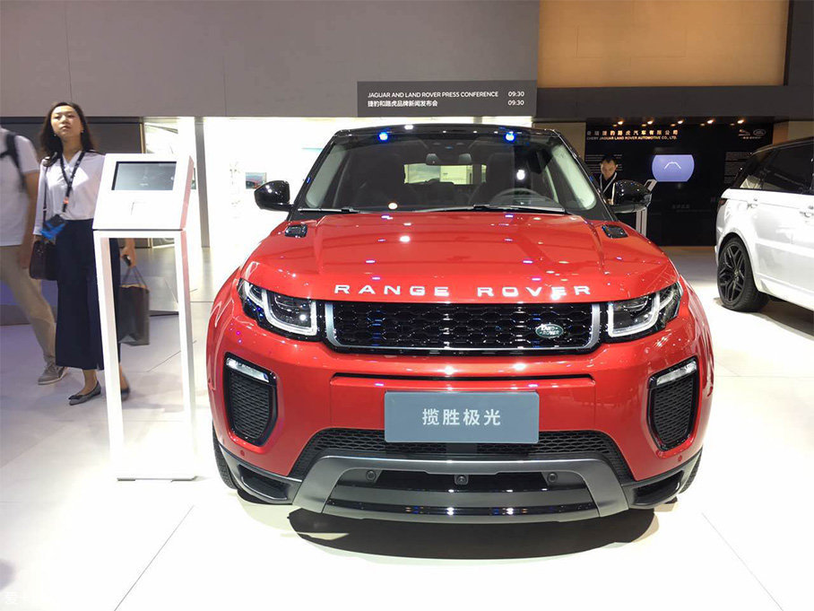 2018款路虎揽胜极光