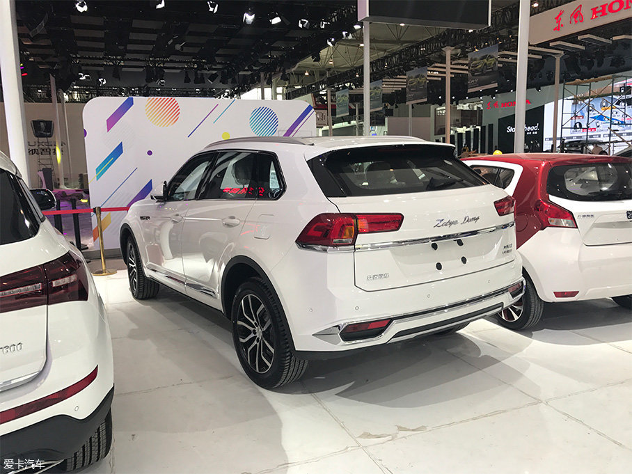 众泰大迈X7 8AT车型
