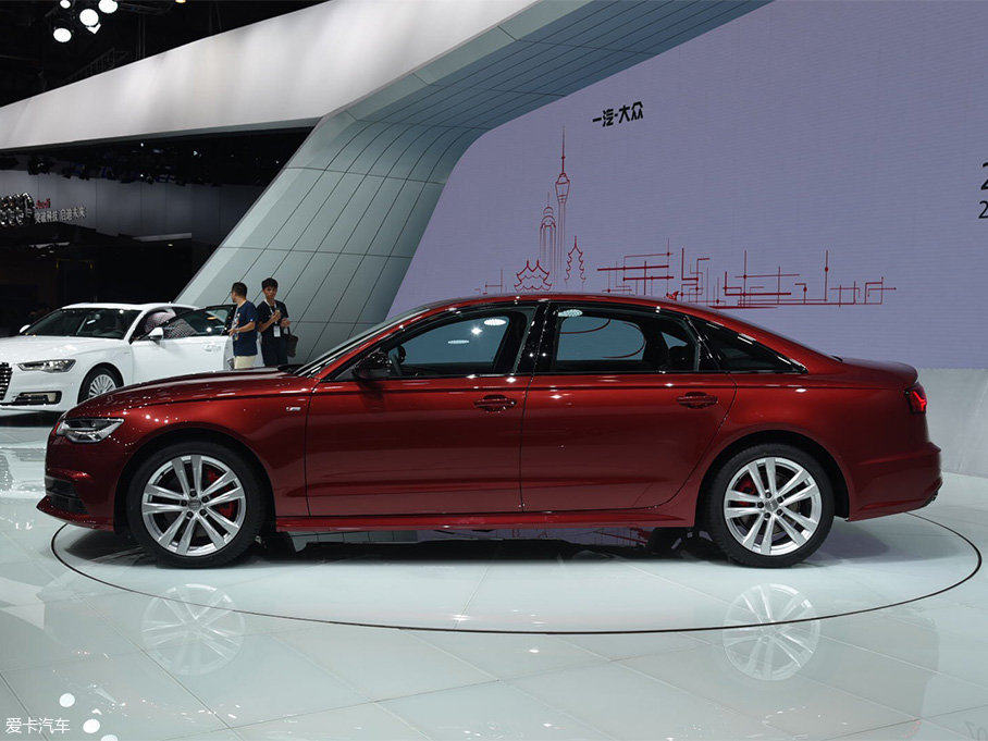 奥迪新款A6L