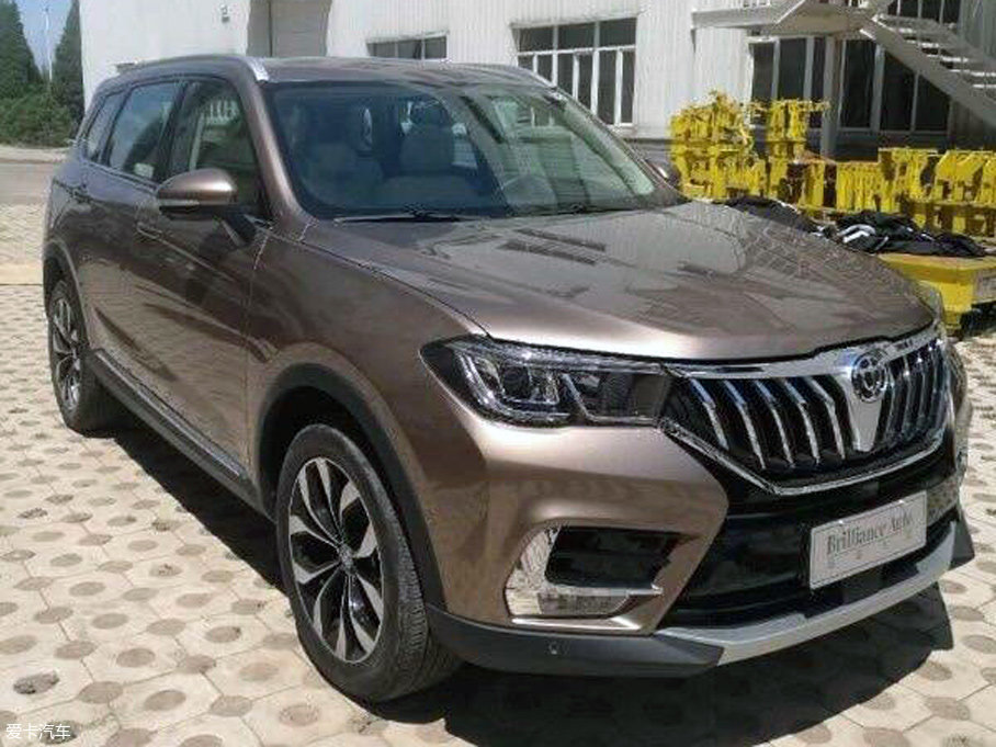 华晨中华v7实车首度曝光 五座/七座可选-爱卡汽车