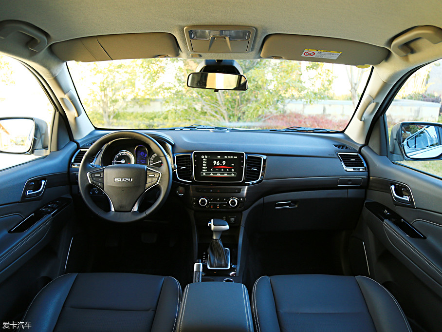 > 五十铃mu-x牧游侠上市