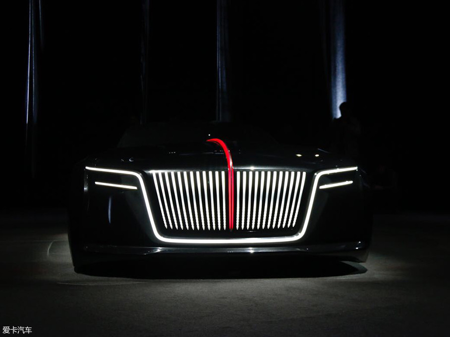 红旗概念车实车亮相 展现全新设计语言