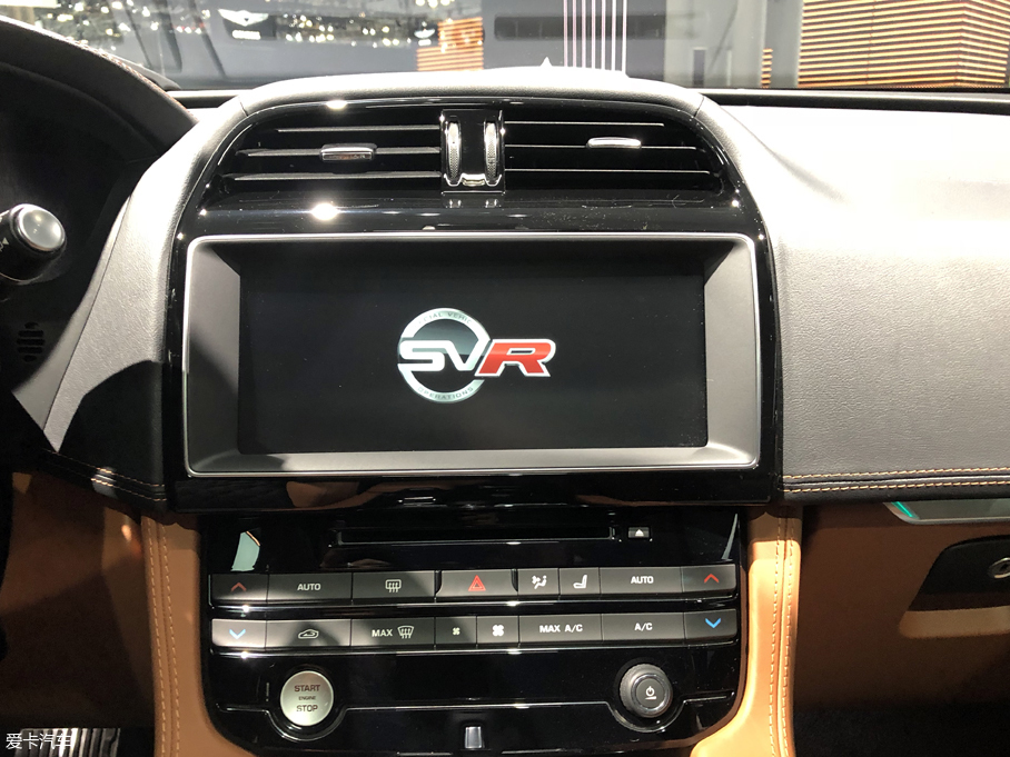 纽约车展：捷豹F-PACE SVR正式亮相