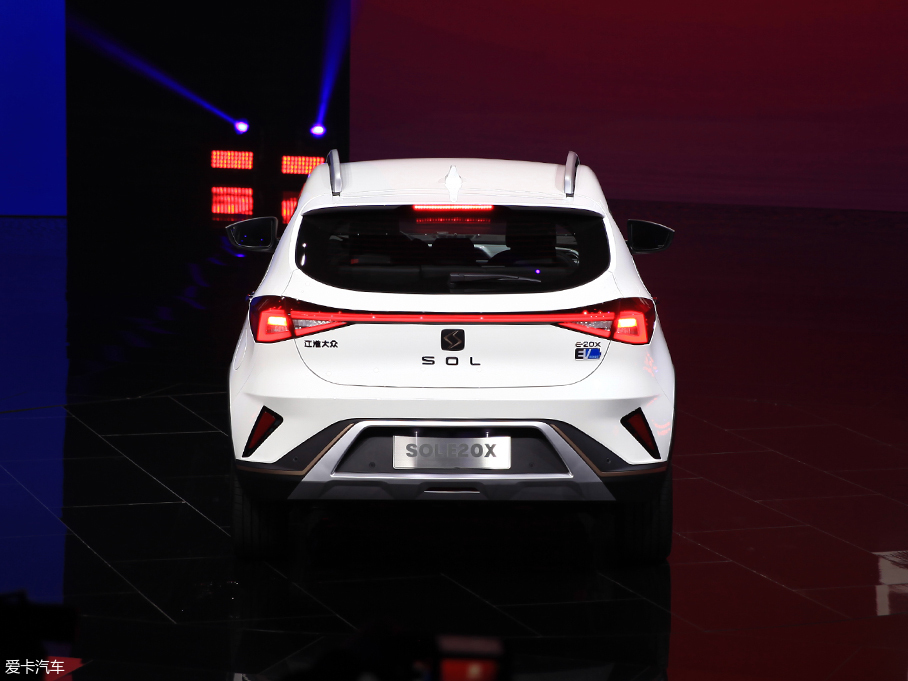 江淮大众纯电动紧凑型SUV SOL E20X亮相
