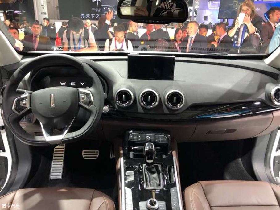 2018北京车展：全新定制版VV7正式亮相