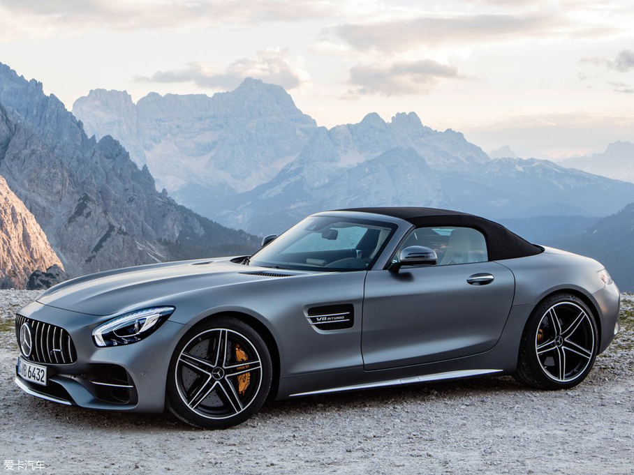 梅赛德斯-AMG GT C Roadster